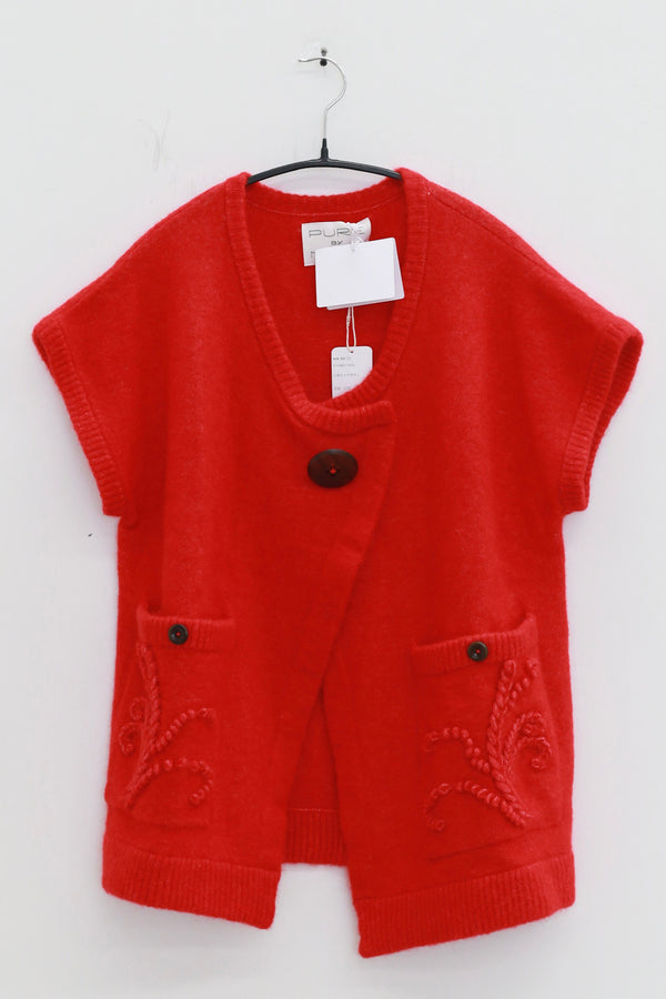 NAN KNITS 25 Autumn and Winter Three-dimensional Floral Slant-collar Vest NAN-N25AWVE05RED-HONG Red